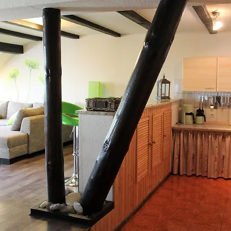 Zum Tanzelnden Pony Gross Casa vacanze